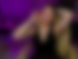 Live cam show with Kira - Average on live.xheat.ai
