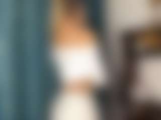 Live cam show with KrystleGraver - Blonde Hair on Camsoda