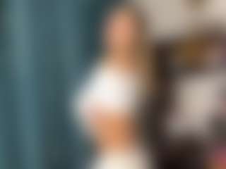 Live cam show with KrystleGraver - New Blowjob on Camsoda
