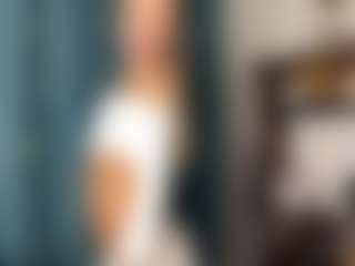 Live cam show with KrystleGraver - Athletic Fetish on TeamSkeetLive