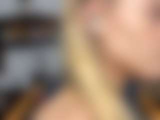 Live cam show with KrystleGraver - Flashing on Dare Cams