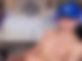 Live cam show with kyler-tay - Living Room on madthumbs