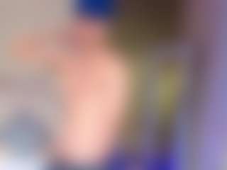 kyler-tay's Live Sex Cam Show