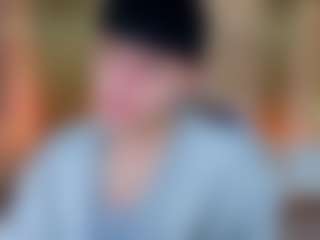 Live-Cam-Show mit kyler-tay - Tease auf Camsoda