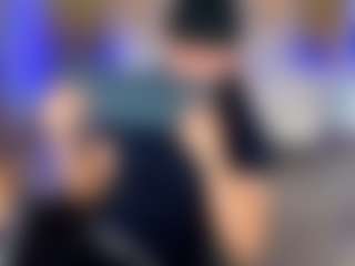 Live cam show with kyler-tay - Living Room on https://playwithruby.com