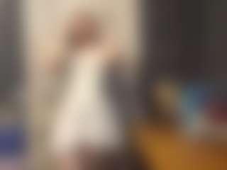Live cam show with LacyBozell - Butt Plug on https://playwithruby.com