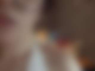 Live cam show with LacyBozell - Butt Plug on sexylive.show