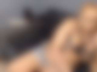 Live cam show with MadamCee - Double Penetration on Camsoda
