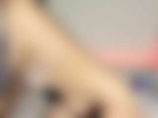 Live cam show with mayaamor - Fingering on madthumbs