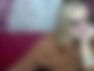 Live cam show with MelisaWorld - Trimmed Granny on Cam Slut