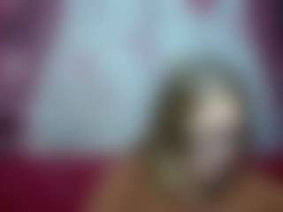 Live cam show with MelisaWorld - Moaning on hrnylive.com