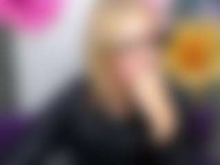 Live cam show with MelisaWorld - Gray Eyes on TeamSkeetLive