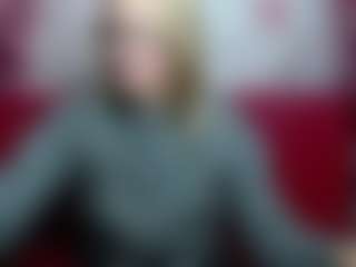 Live cam show with MelisaWorld - Moaning on Camsoda