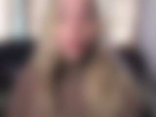 Live cam show with miacooper16 - New White on CSO-WL | colombia