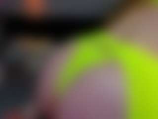 Live cam show with Milena-Denmark - Ass Clapping on SquirtSoMuch