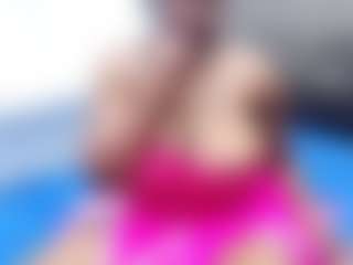 Live cam show with Saintboujie - Ebony Big Tits on AdultVida.com