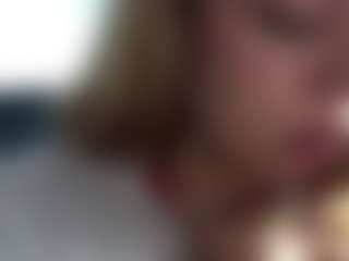 Live cam show with ToshiaHaushalter - Green Eyes on livesuperchat.net