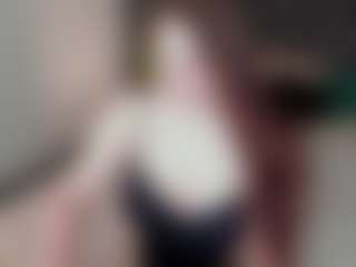 Live cam show with VikiJinx1 - Milk on intimatelivegirls.com
