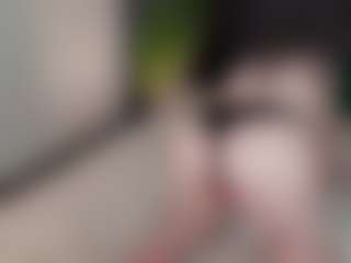 Live cam show with VikiJinx1 - New Sexwebcam on Livezox