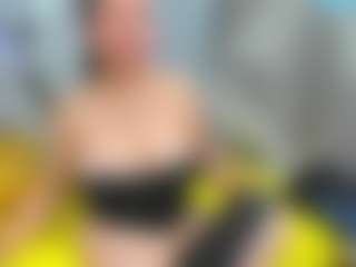 Live cam show with CharlotteMoon1 - Interactivetoy Granny on CamSextacy