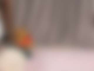 Live cam show with GloomyTulip - Moaning on AdultVida.com