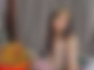 Live cam show with GloomyTulip - Moaning on livesuperchat.net