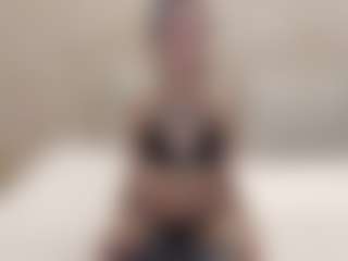 Live cam show with Mariana-Cutte - Lush on Camming Site