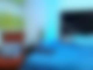 Live cam show with Noah-n-Luxxy - Shaved Pussy on Camming Site