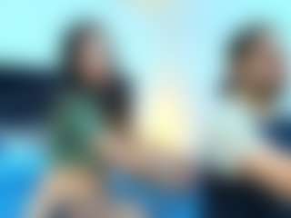 Live cam show with Noah-n-Luxxy - Handjob on CamClone