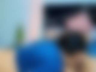 Live cam show with Noah-n-Luxxy - Strip on Camsoda