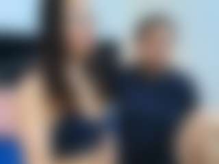 Live cam show with Noah-n-Luxxy - Flashing on Camsoda
