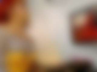Roxy-Fox-2's Live Sex Cam Show