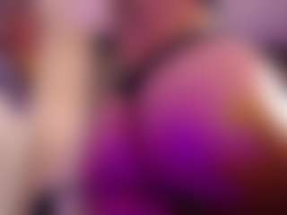 Roxy-Fox-2's Live Sex Cam Show