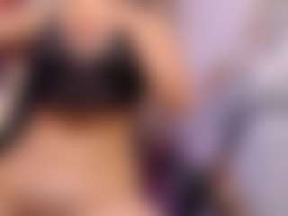Live cam show with Roxy-Fox-2 - Green Eyes on Dolls Live
