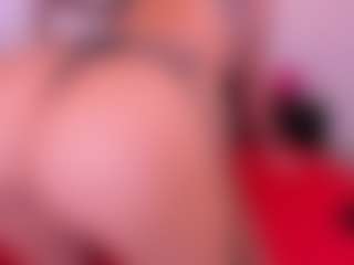 Live cam show with SarahYessica - Lush on Camsoda