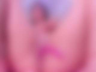 Live cam show with SarahYessica - Facial on Camsoda