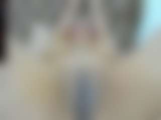 sweet-dannix's Live Sex Cam Show
