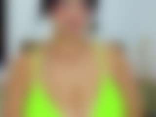 sweet-dannix's Live Sex Cam Show