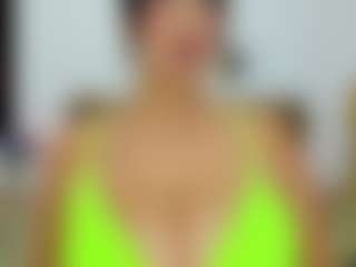 sweet-dannix's Live Sex Cam Show