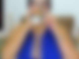 sweet-dannix's Live Sex Cam Show