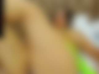 sweet-dannix's Live Sex Cam Show