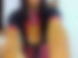 Live cam show with sweet-dannix - Body Massage on Mixed Magazine Live