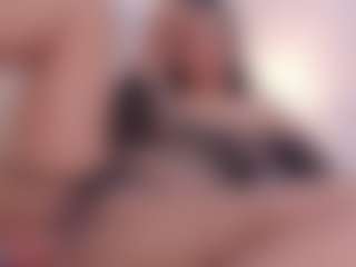 Live cam show with zoejennerr - Spank Black on nudelive.tv