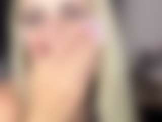 Live cam show with Aleta - Squirt on Taboo Cams XXX