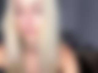 Live cam show with Aleta - Squirt Big Tits on studioflirtlive.com