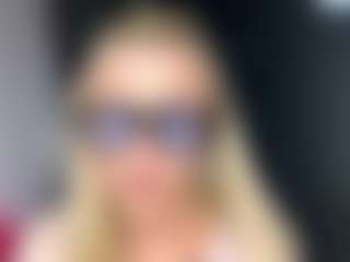 Live cam show with Aleta - Squirt Blonde Hair on Dolls Live