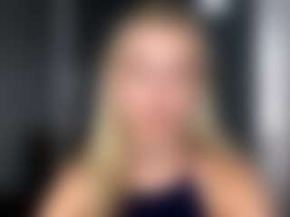 Live cam show with Aleta - Full Nudity on StripNow