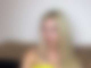 Live cam show with Aleta - Blonde Hair Petite on Dolls Live