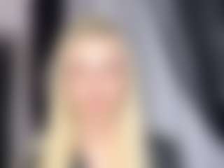 Live cam show with Aleta - Blue Eyes on Chatstar