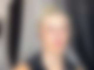 Live cam show with Aleta - Athletic Middle Aged on Soda Cam